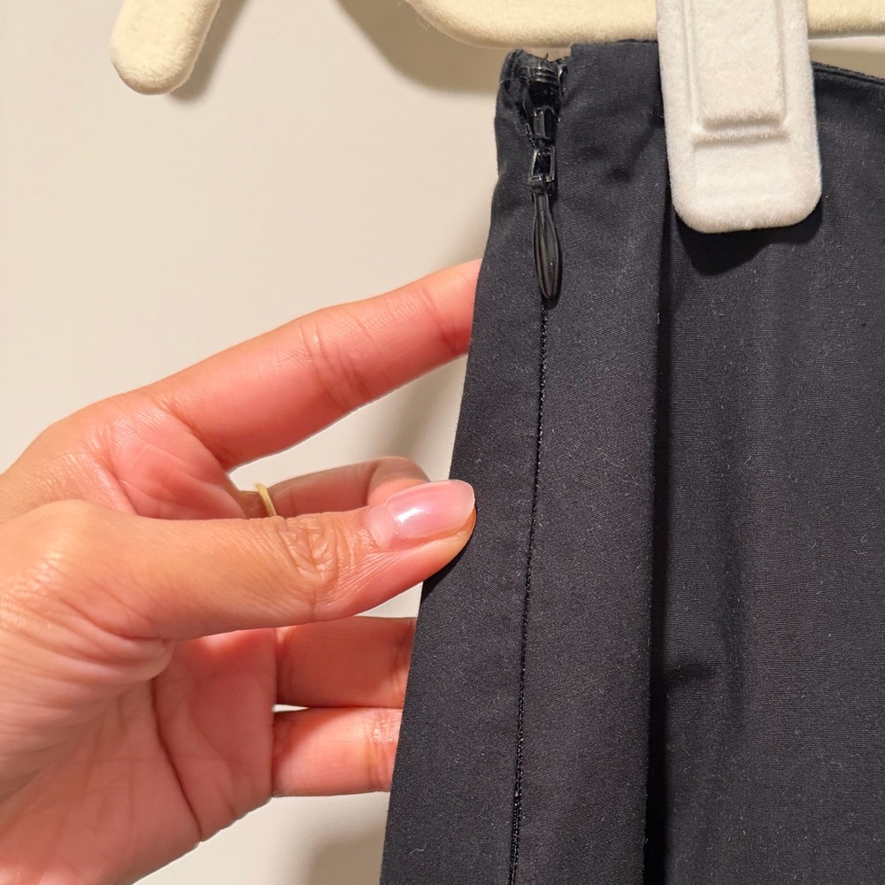 Aritzia Babaton Chandelier Poplin Midi Skirt in Black - Picture 5 of 7